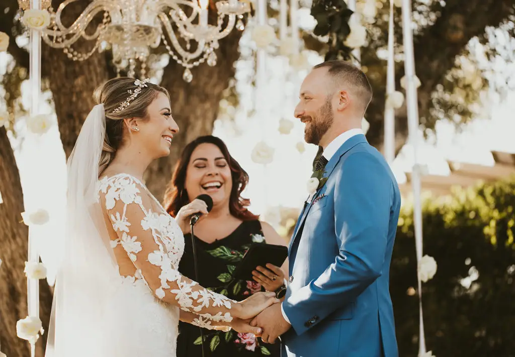 Let's Get Married by Marie - Wedding officiant & adventure elopement planner